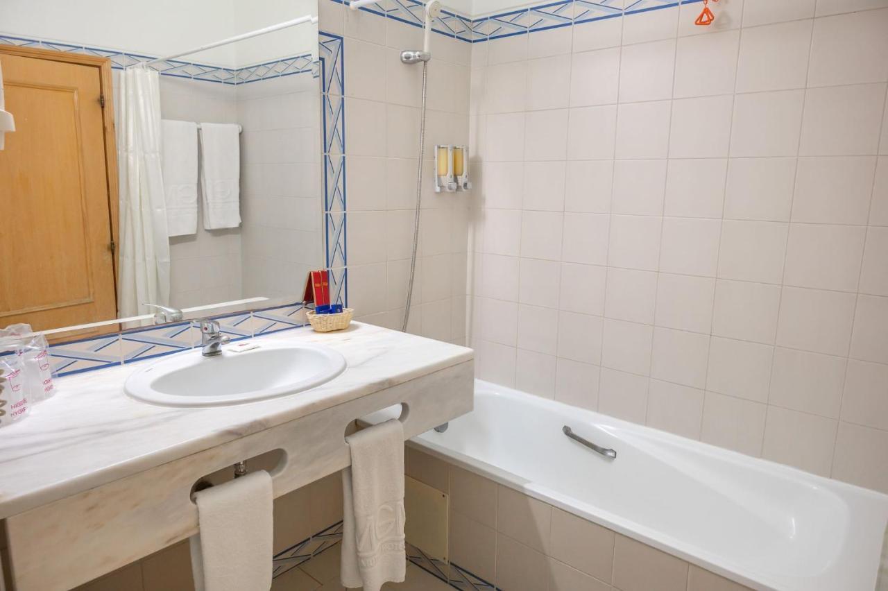 Hébergement 1 Chambre Junior Standard (2 Adultes)